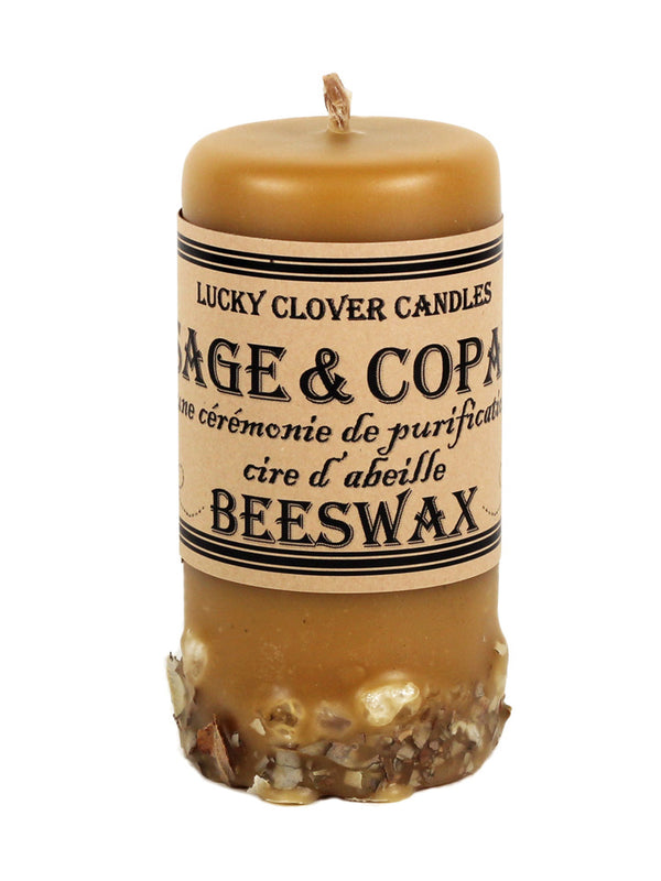 Bougie en cire d’abeille à la sauge et au copal